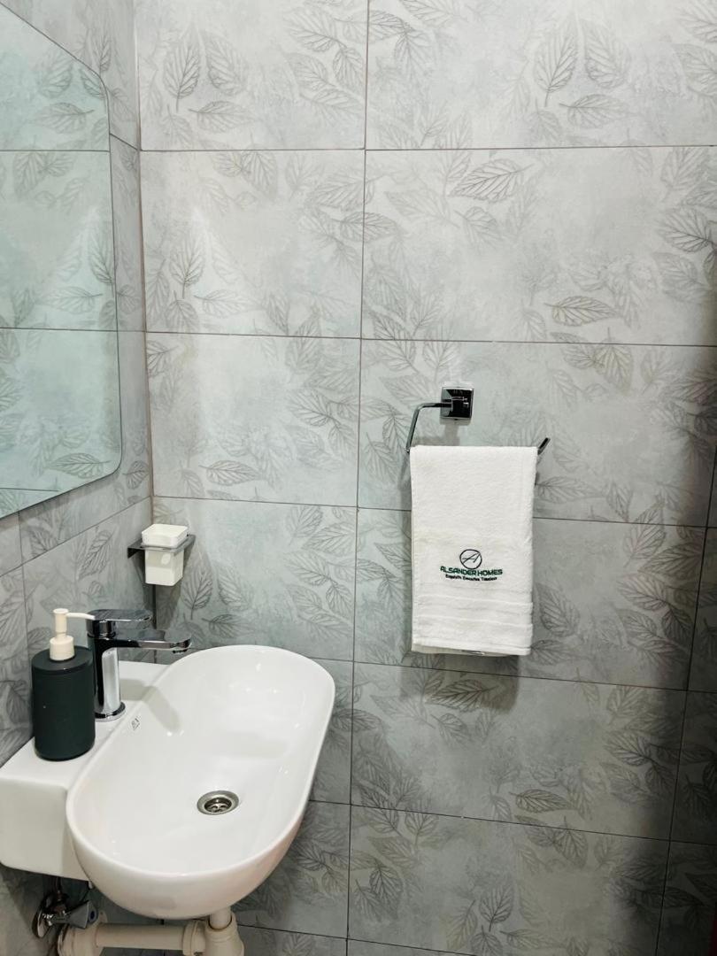 Alsander Homes Raspberry Kampala Dış mekan fotoğraf